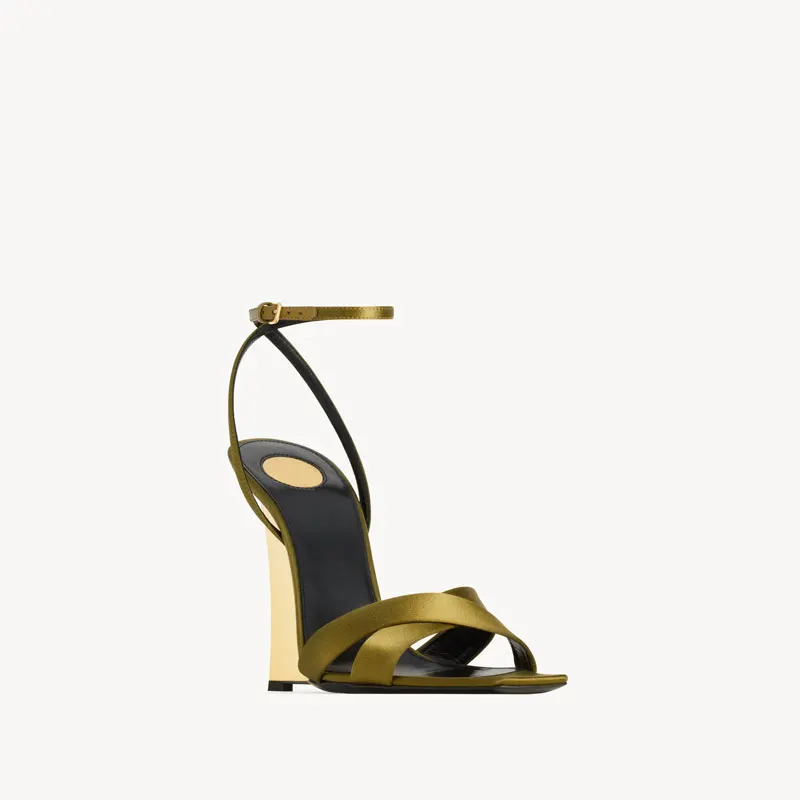 2025 Summer New Slope Heel Pointed High Heel Sandals Wedding Fashion Show Party Women's 34-44 Large Sandals detail