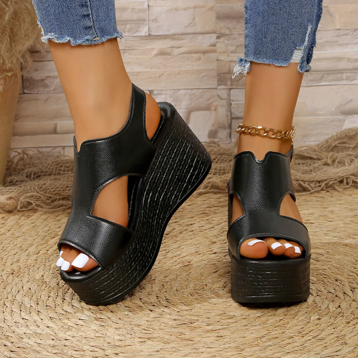 Open-toe Slope Sandals Leather Strap Roman Shoes 2025 Summer Fashion Lightweight Thick Sole Non-slip High Heels Women's Shoes product view