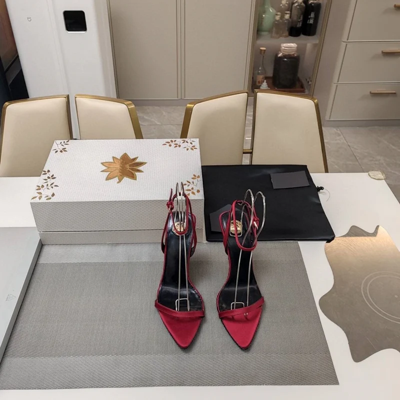 2025 Summer New Slope Heel Pointed High Heel Sandals Wedding Fashion Show Party Women's 34-44 Large Sandals detail