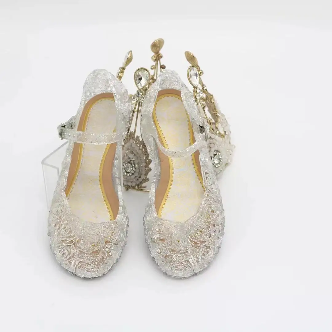 Girls Low Heel Princess Shoes Children New Summer Sandals Girls PVC Jelly Shoes Cinderella Crystal Shoes Kids Slope Heel Sandals detail