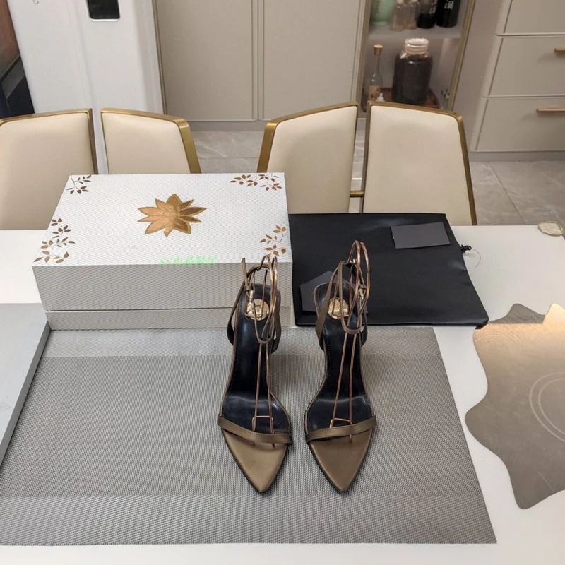 2025 Summer New Slope Heel Pointed High Heel Sandals Wedding Fashion Show Party Women's 34-44 Large Sandals detail