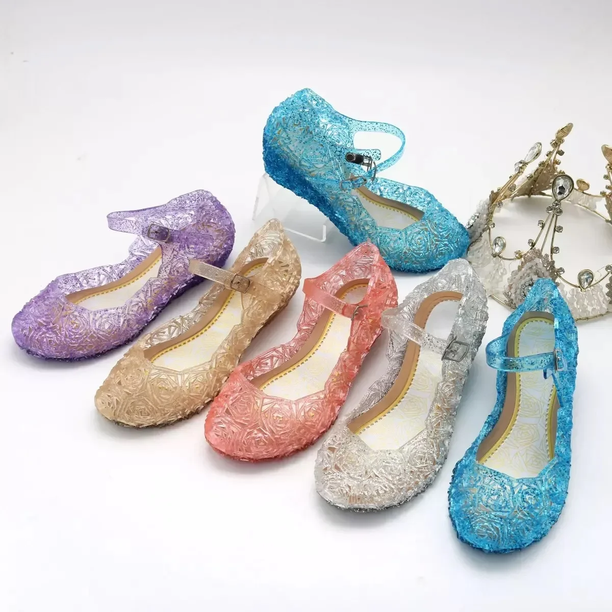 Girls Low Heel Princess Shoes Children New Summer Sandals Girls PVC Jelly Shoes Cinderella Crystal Shoes Kids Slope Heel Sandals detail