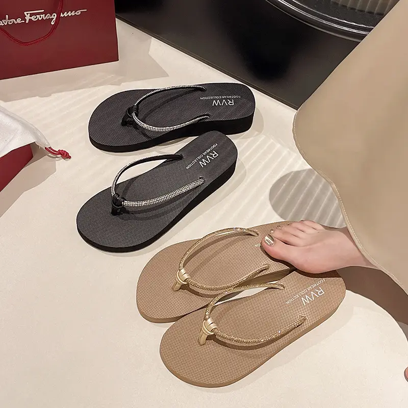New Beach Shoes, Slippers for Women's Summer Fashion, Wearing Rhinestone Flip Flops, Mid Heel, Thick Sole, Sloping Heel, Clip On product view