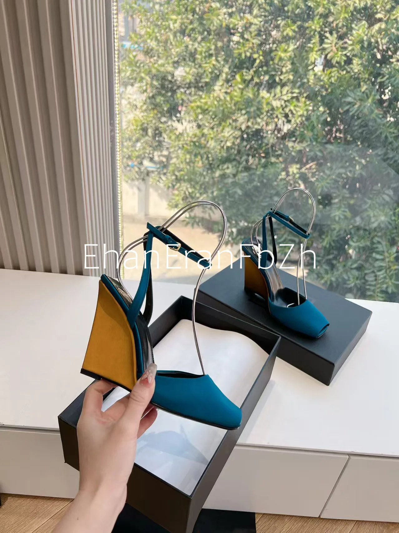 Summer New Slope High Heel Sandals Fish Mouth Thick Bottom High Heel Shoes Fashion Party Sexy Women's Large Sandals detail