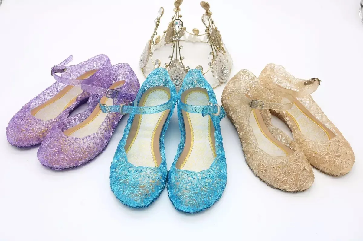 Girls Low Heel Princess Shoes Children New Summer Sandals Girls PVC Jelly Shoes Cinderella Crystal Shoes Kids Slope Heel Sandals detail