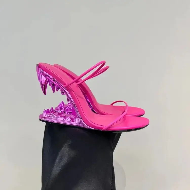 Fashion Show Teeth Shaped Heel High Heels With Exposed Toes Sloping Heels Round Toe Outside Modern Slippers Fashion Women Shoes product view