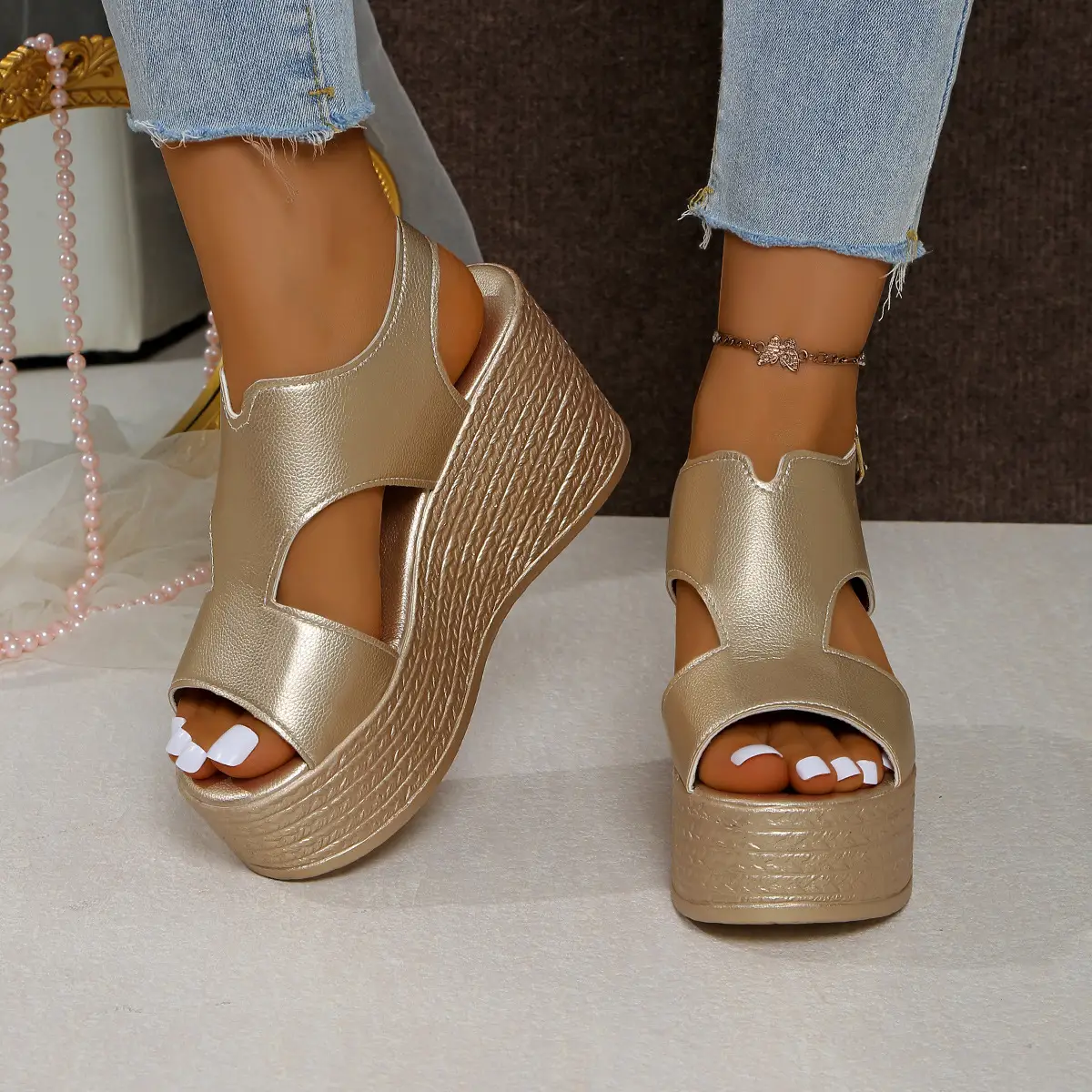 Open-toe Slope Sandals Leather Strap Roman Shoes 2025 Summer Fashion Lightweight Thick Sole Non-slip High Heels Women's Shoes product view
