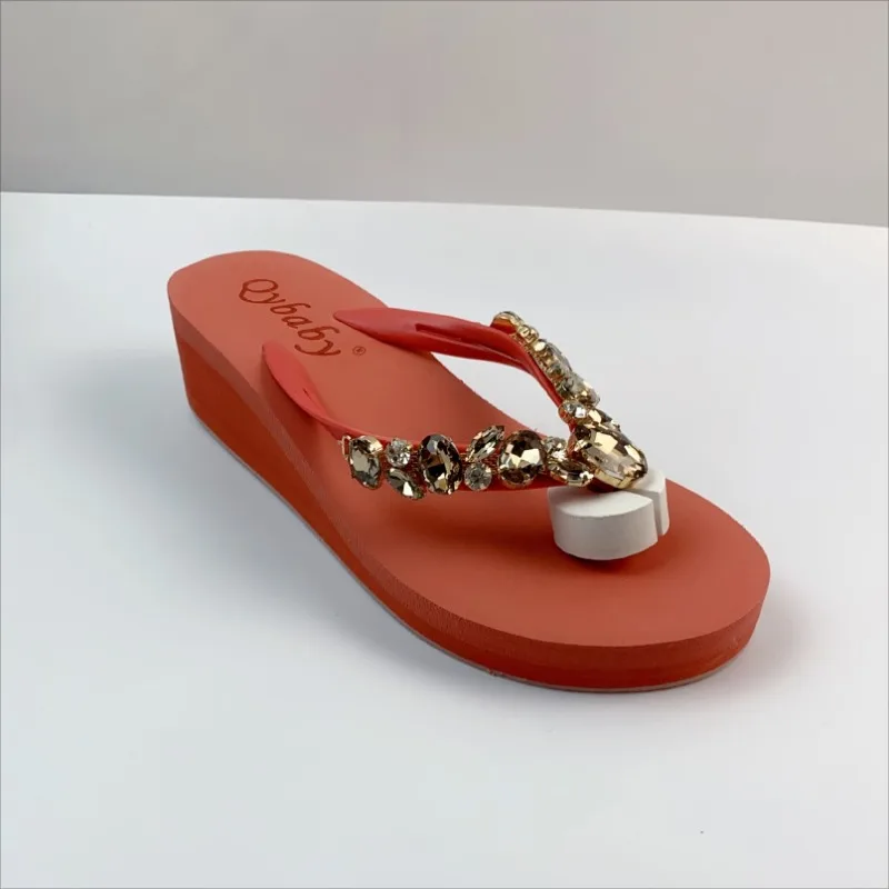 Diamond Slippers Women Summer Outdoor Wear Beach Shoes Sandals Womens Sexy Shoes Slope Heel Flip Flops for Women Chanclas Mujer detail