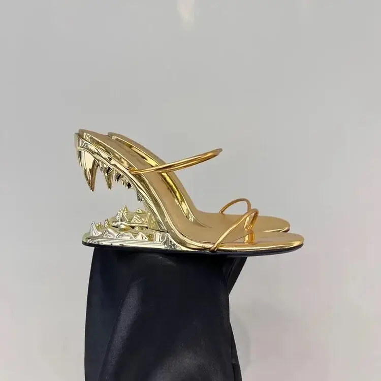 Fashion Show Teeth Shaped Heel High Heels With Exposed Toes Sloping Heels Round Toe Outside Modern Slippers Fashion Women Shoes product view