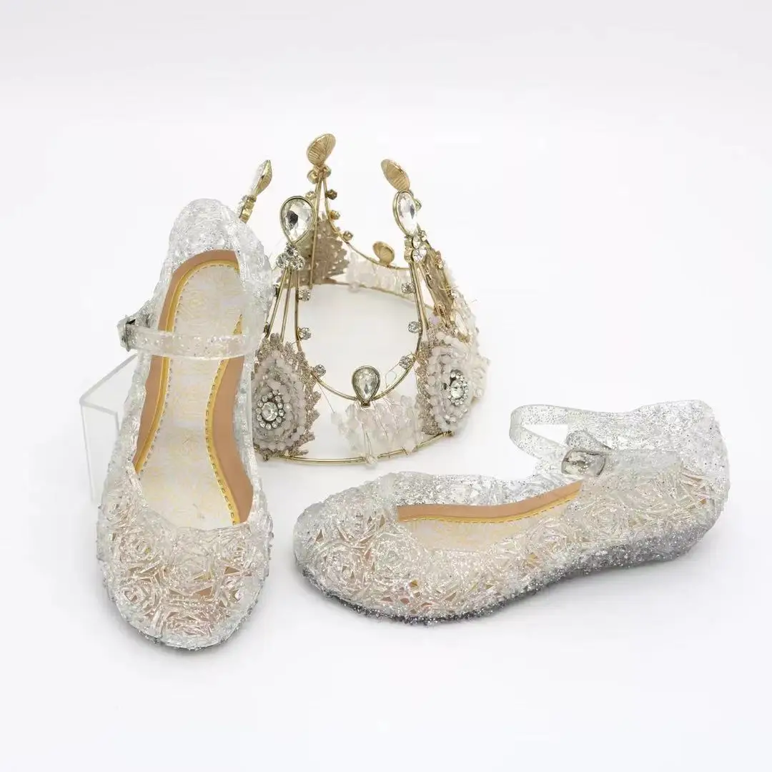 Girls Low Heel Princess Shoes Children New Summer Sandals Girls PVC Jelly Shoes Cinderella Crystal Shoes Kids Slope Heel Sandals detail