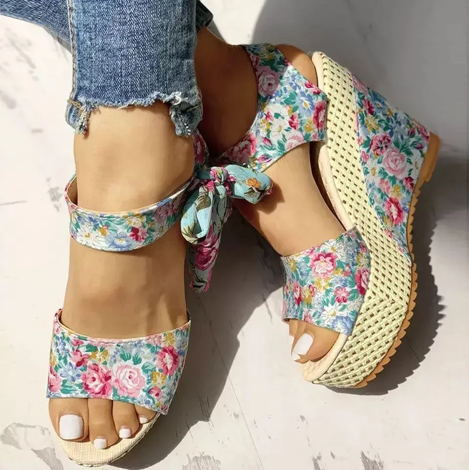 Summer New Fashion Slope Heel Fish Mouth Women's Sandals Party Lace Lace Strap Waterproof Platform Thick soled High Heels detail