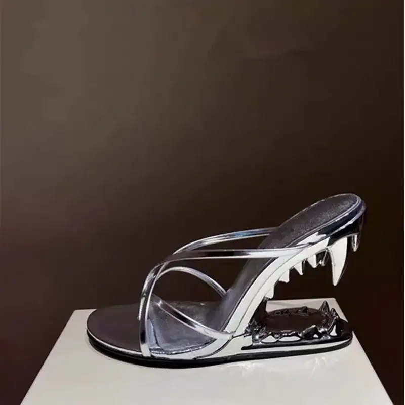 Fashion Show Teeth Shaped Heel High Heels With Exposed Toes Sloping Heels Round Toe Outside Modern Slippers Fashion Women Shoes product view