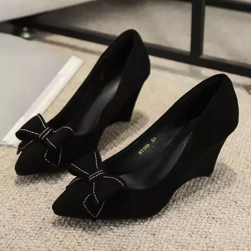 Slope Heel Fashion Shoes Women Spring New Water Diamond Pointed Shallow Mouth Soft Sexy High Heels Women Black Retro Footwear 43 detail