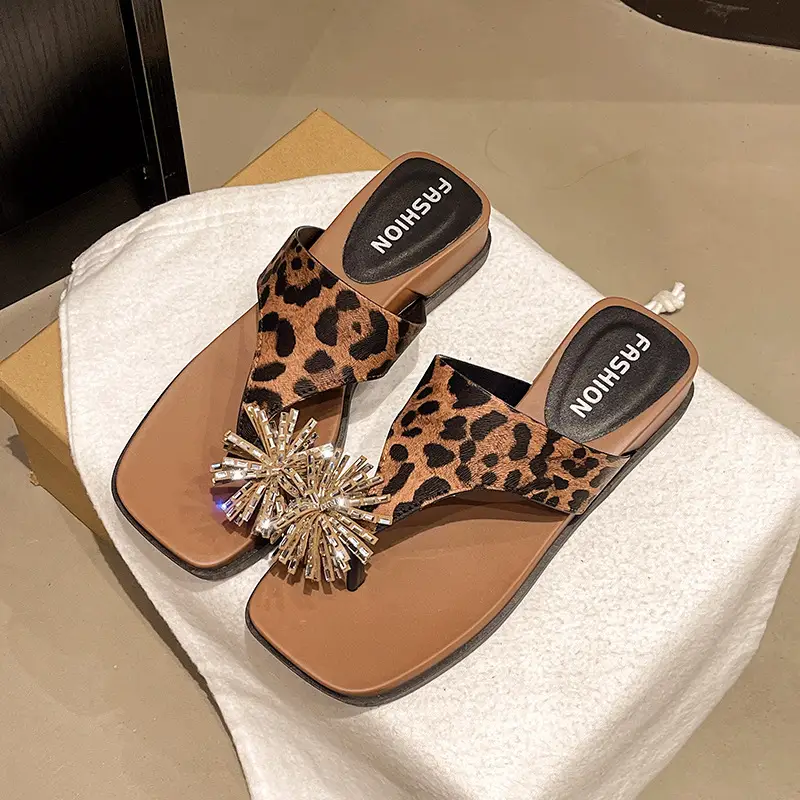 Fireworks rhinestone thick bottom slope heel women summer wear new heightening nonslip beach cover toe cool slippers product view