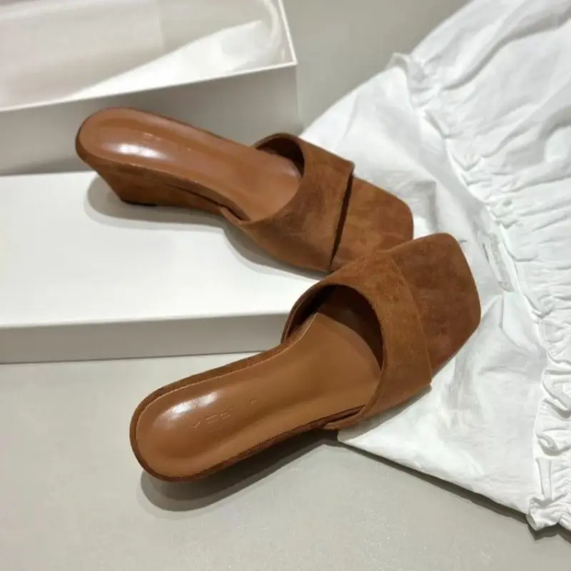 Summer Hot Selling Comfortable Square Toe Open Toe Slope Heel Slippers Fashionable New Style Elegant Temperament Beach Slippers product view