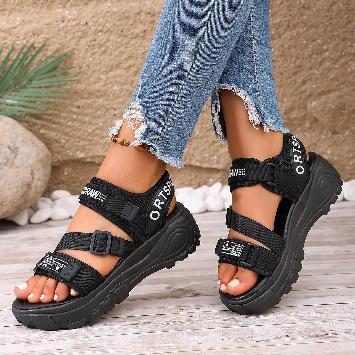 Summer Hot Selling Fish Mouth Comfortable Slope Heel Beach Casual Sandals for Women Fashion New Elegant Thick Bottom Sandals product view