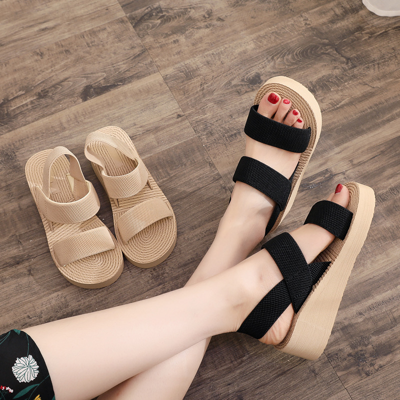 Factory Women Beach Sandal Light Weight Girls Summer Antislip Slippers Ladies Daily Wearing Outdoor Sandals detail