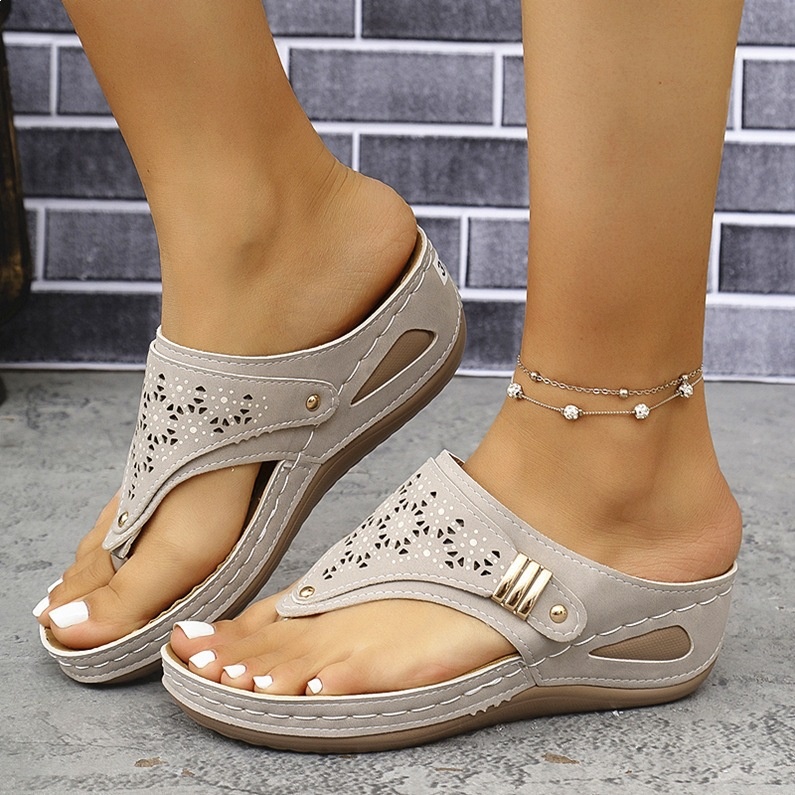 Retro Summer Sandals Designs PU Leather Flip Flops Wholesale Platform Wedge slippers for Women product view