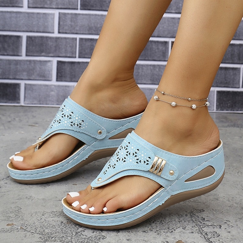 Retro Summer Sandals Designs PU Leather Flip Flops Wholesale Platform Wedge slippers for Women product view