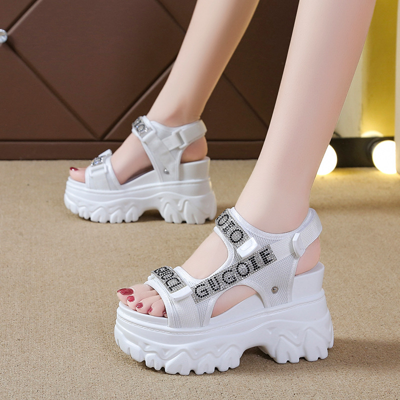 Top Quality Original Luxury Women Platform Heeled Sandals Height Increase Women Sports Sandals Diamond Logo Custom Sandals detail