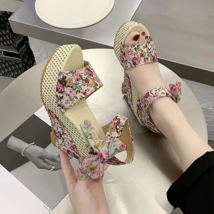 Summer Sandals Party Platform High Heels Shoes Woman Shoes Thick soled womens beach sandals with sloping heels product view