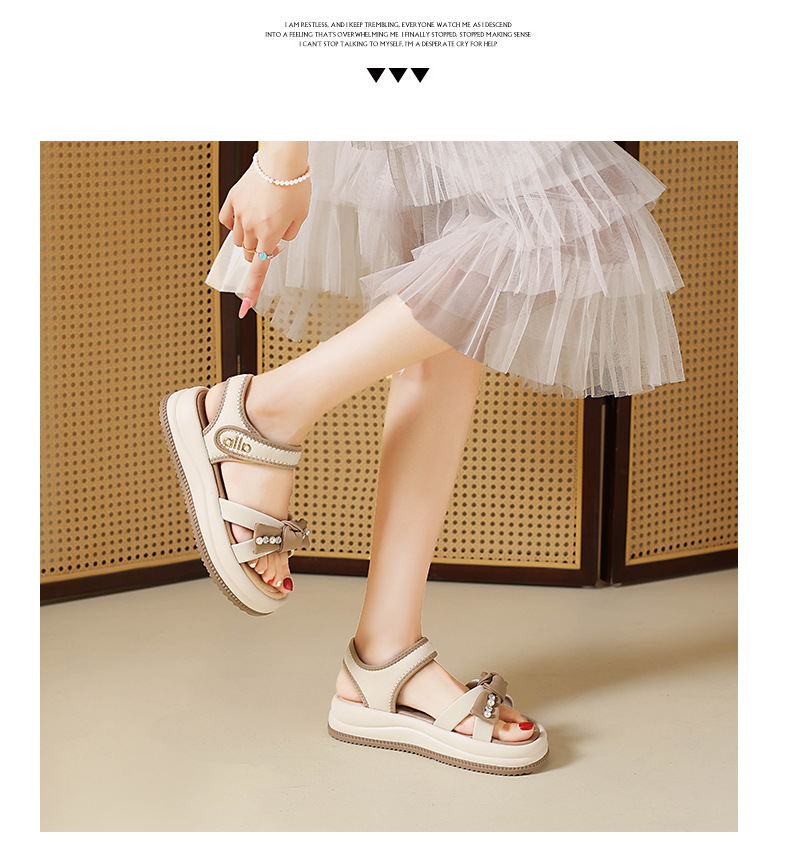 Soft Cushioned Platform Toe Casual Roman Sandals Women Summer Outdoor New Style Featuring Velcro Straps detail