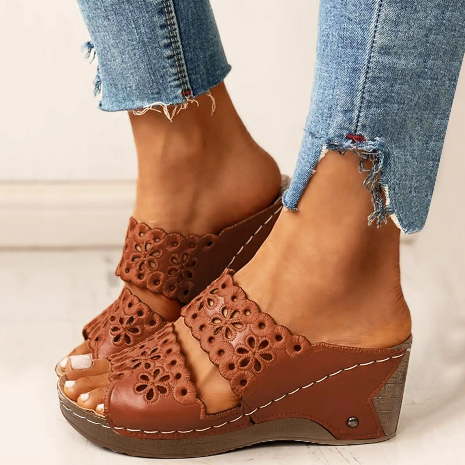 Casual Sandals Open Toe Wedges Women Solid Slip On Slope Heel Beach Shoes Slippers For Women Plus Size Breathable Summer Sandals product view