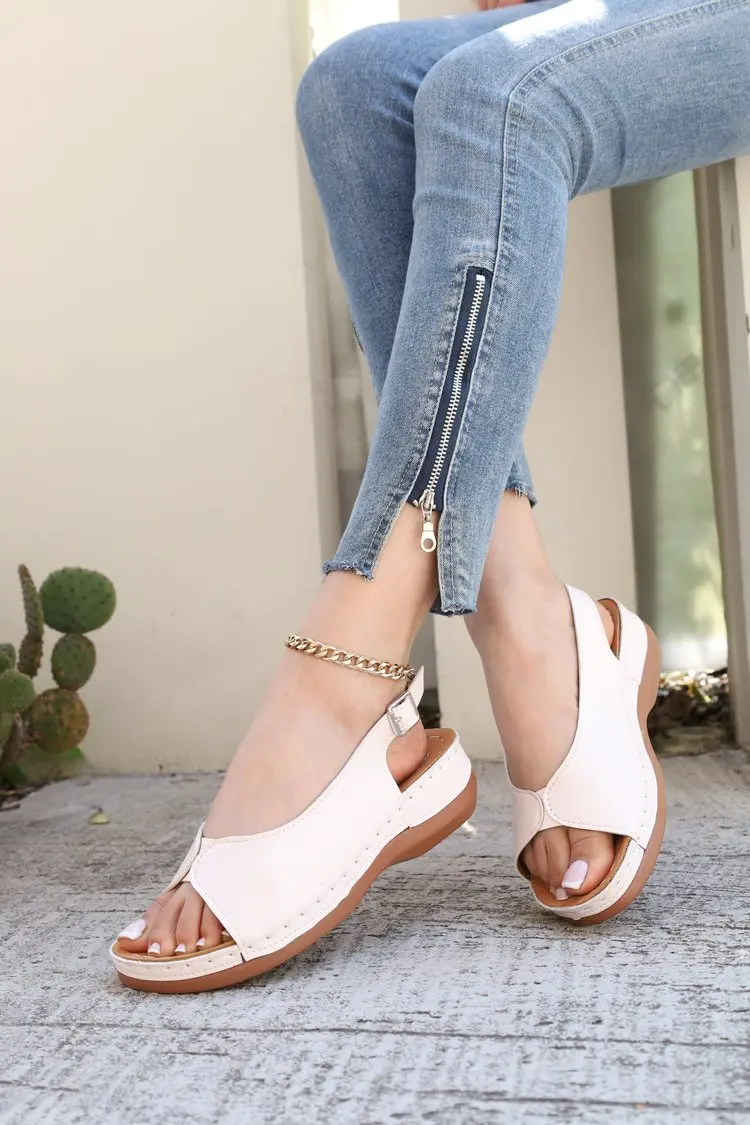 Summer Hot Selling Comfortable Thick Bottom Fish Mouth Beach Casual Sandals for Women Fashion New Elegant Slope Heel Sandals detail