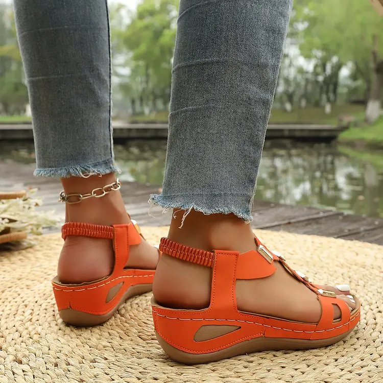 Fashion New Style Comfortable Slope Heel Beach Sandals Spring and Autumn Round Head Sexy and Elegant Casual Sandals for Womens detail