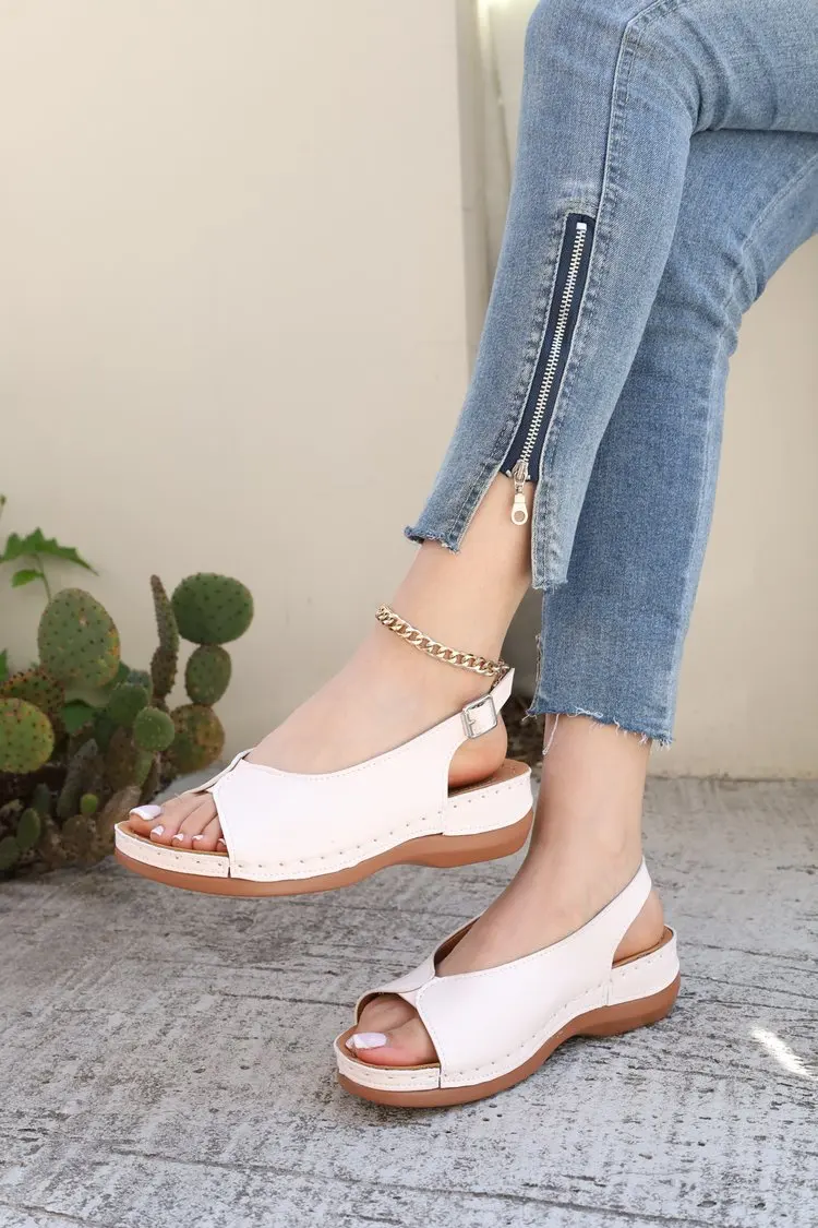Summer Hot Selling Comfortable Thick Bottom Fish Mouth Beach Casual Sandals for Women Fashion New Elegant Slope Heel Sandals detail