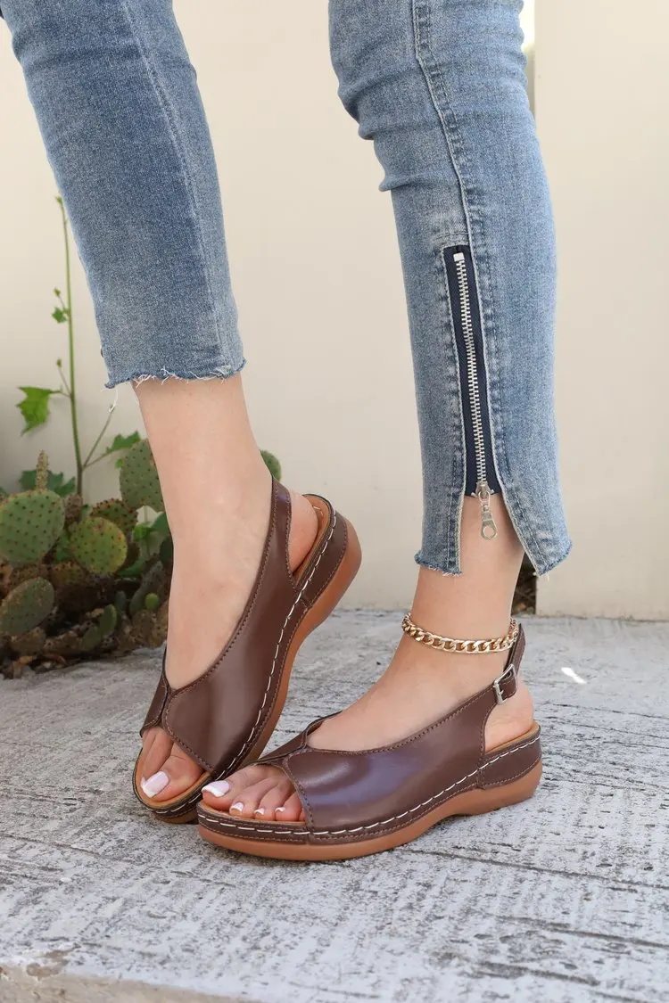 Summer Hot Selling Comfortable Thick Bottom Fish Mouth Beach Casual Sandals for Women Fashion New Elegant Slope Heel Sandals detail