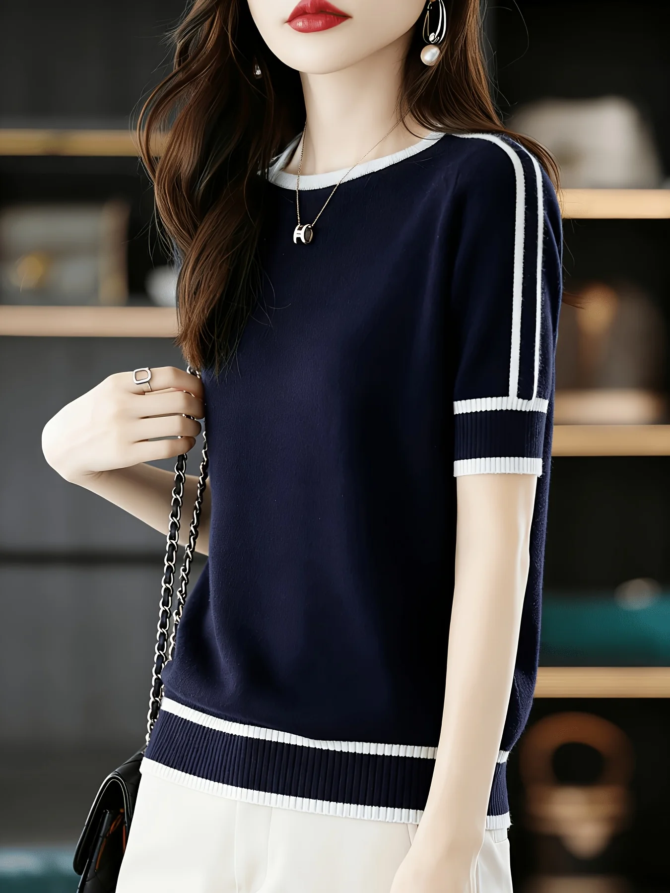 New ShortSleeve Womens RoundNeck Patchwork HalfSleeve FivePoint Sleeve Loose Knitted Base Shirt Sweater detail