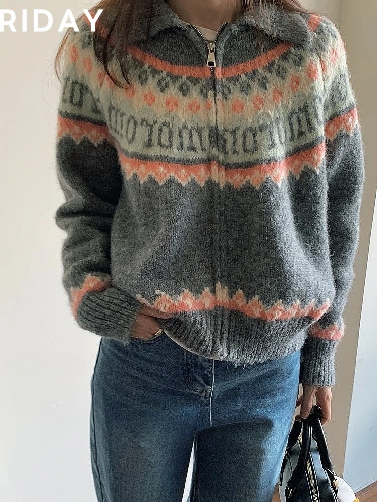 Retro Jacquard Knitted Cardigan Womens Autumn And Winter Loose Long Sleeve Sweater Zipper Lapel Color Blocking Coat detail