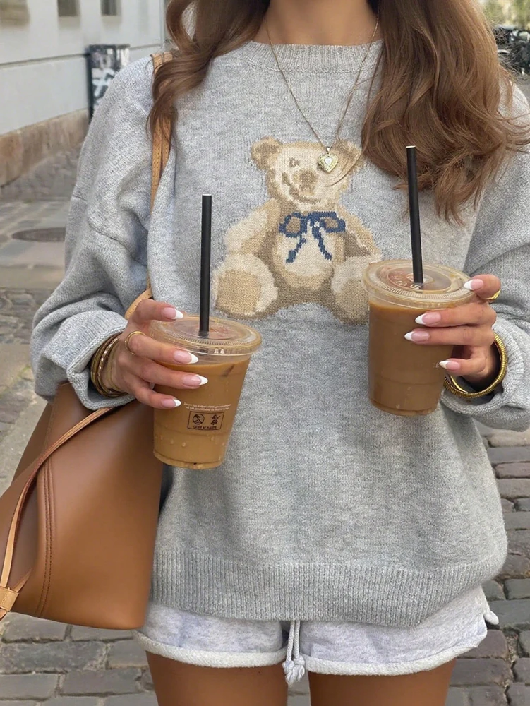 Womens Cartoon Bear Pattern Drop Shoulder Long Sleeve Casual Lazy Winter Sweater Autumn and Winter Pullover detail