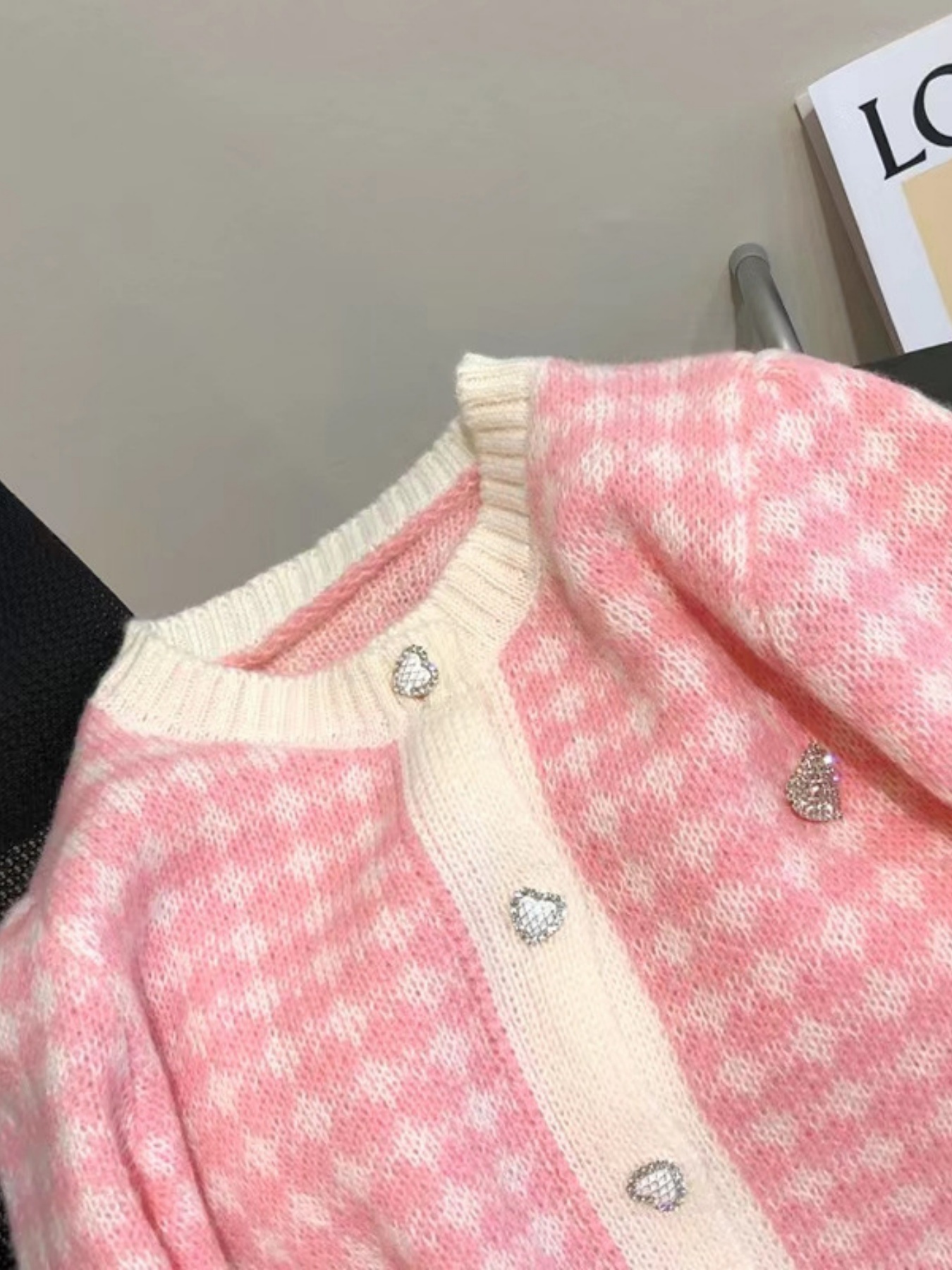 Plaid Knitted Cardigan Women Sweet Style Crew Neck Long Sleeve Autumn Regular Length Button Closure detail