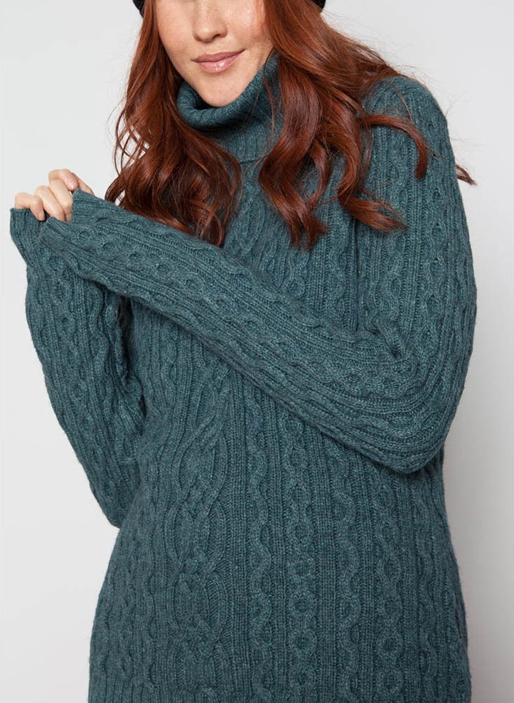 38 Viscose35 Nylon22 Merino Wool5 Alpaca Cable Womens Knitted Sweater detail