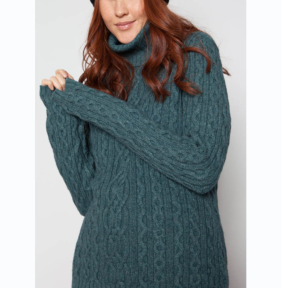 38% Viscose/35% Nylon/22% Merino Wool/5% Alpaca Cable Women's Knitted Sweater