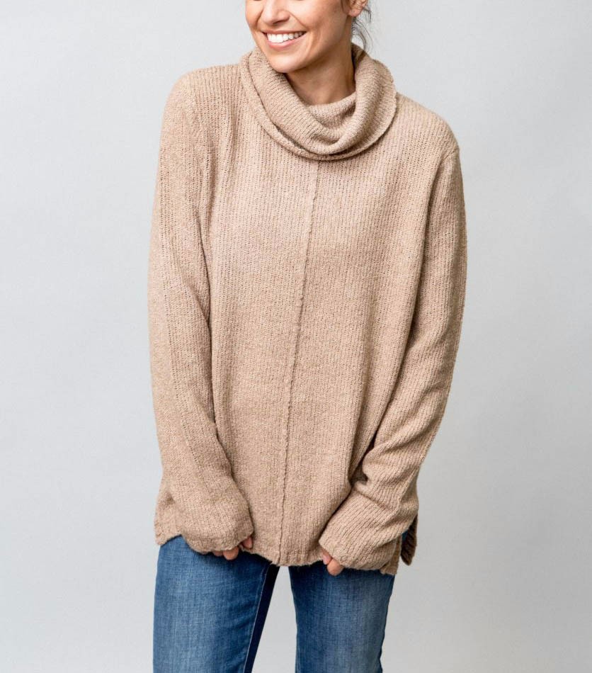 38 Viscose35 Nylon22 Merino Wool5 Alpaca Cable Womens Knitted Sweater detail