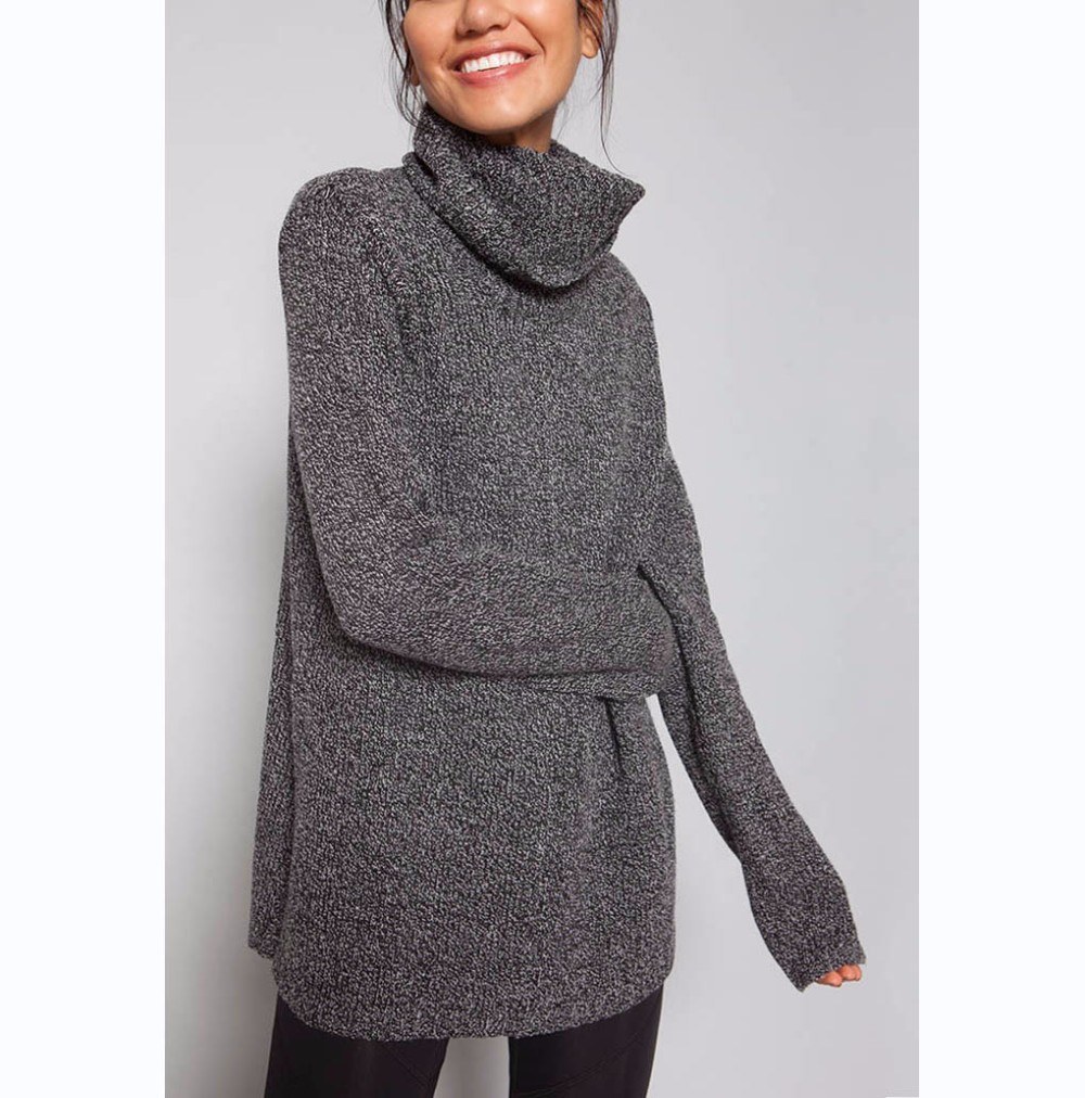 38 Viscose35 Nylon22 Merino Wool5 Alpaca Cable Womens Knitted Sweater detail