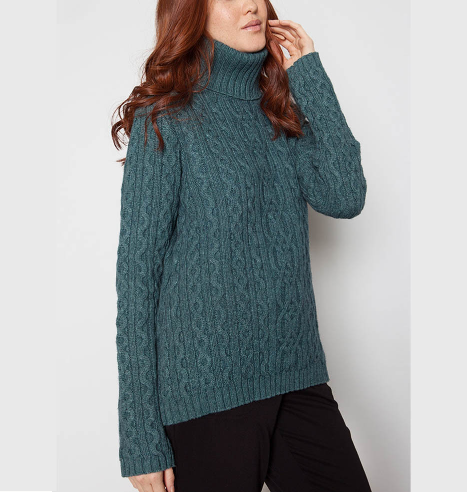 38 Viscose35 Nylon22 Merino Wool5 Alpaca Cable Womens Knitted Sweater detail
