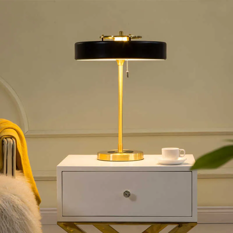 Fashion Creative Desk Lamp Simple Living Room Study Office Bedroom Bedside Decorative Table Lamp