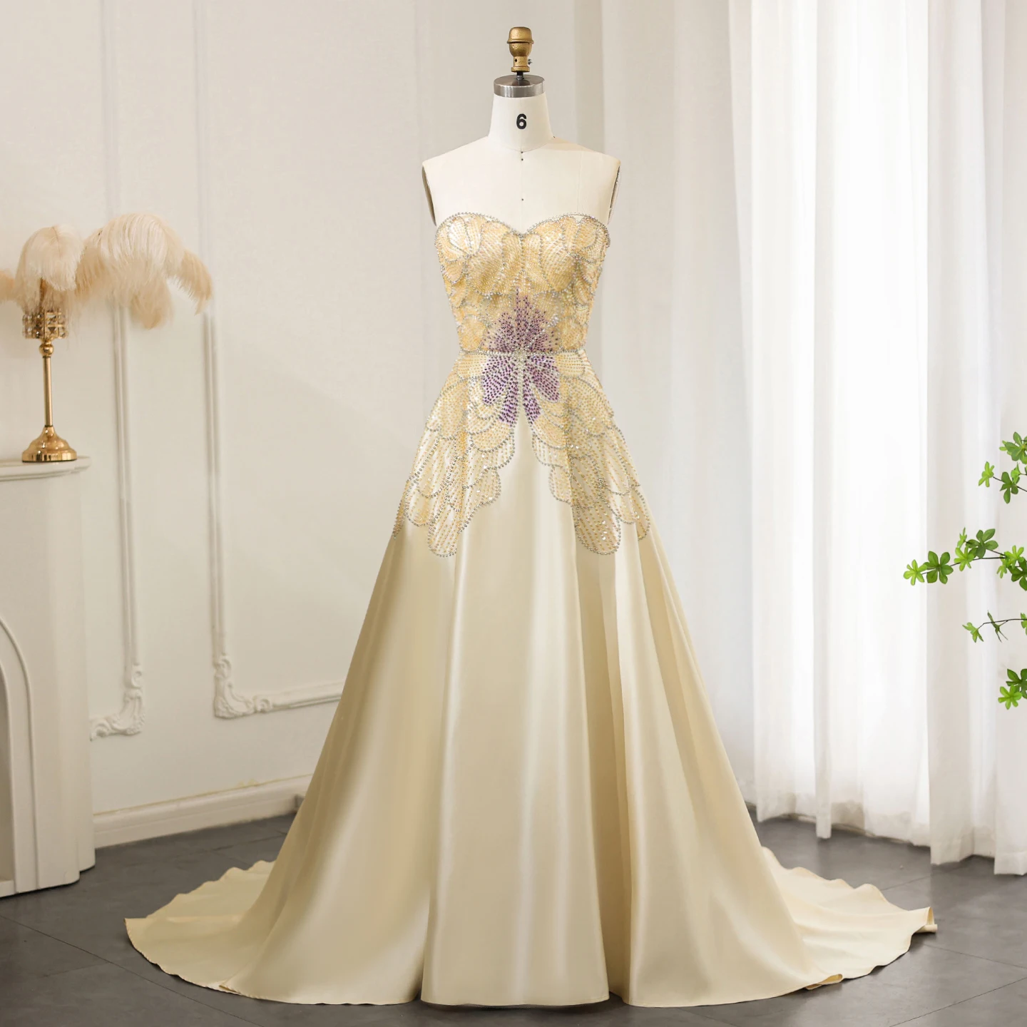  Beaded Butterfly Beige Evening Dresses For Women Wedding Elegant Sweetheart Satin Prom Party Gowns