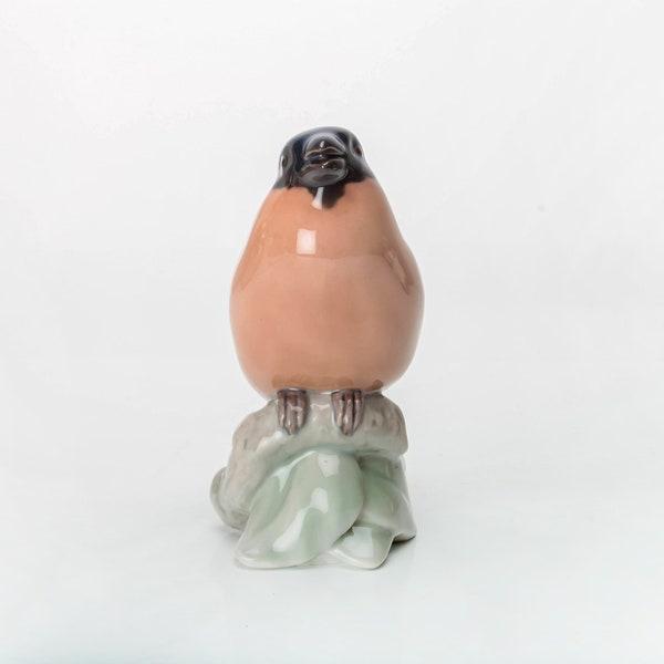 Bullfinch Screeching High Bird Figurine Carved Statues, Handicrafts, Artworks, Sculptures, Home Decoration