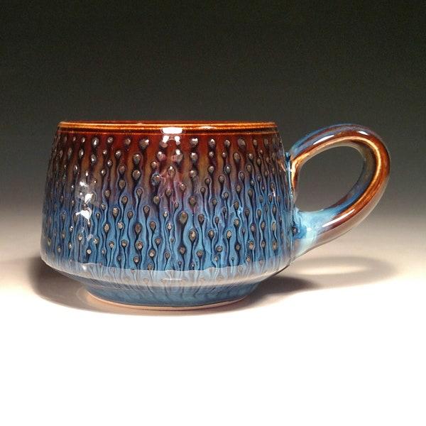 Beautiful And Practical Blue Ceramic Antique Cup