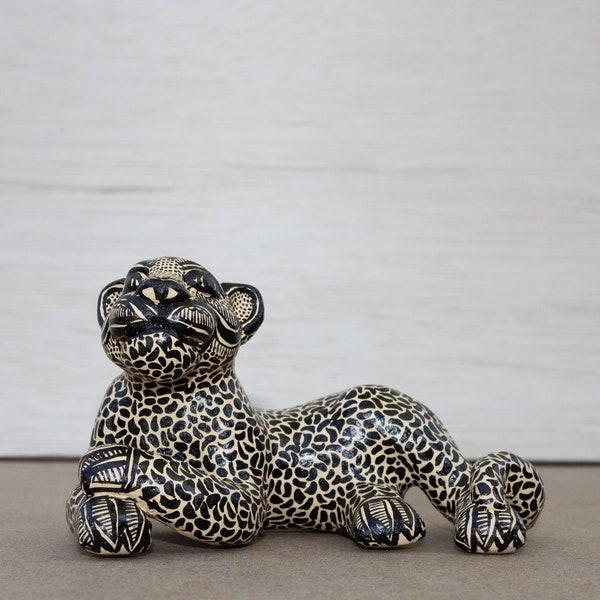 Beautiful Small Ceramic Jaguar, Furniture Decoration, Ornaments