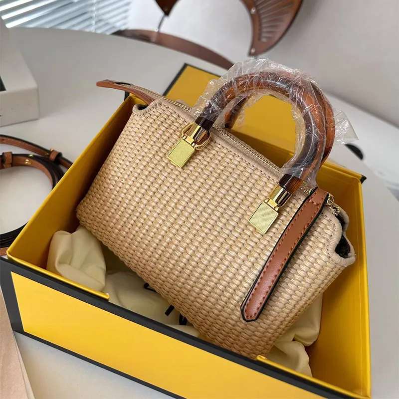 Summer Straw Weave Bag: Leather Hand-Woven Cross-Body Beach Handbag for Ladies