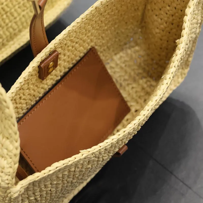 High-Quality Hand-Woven Straw Hobo Bag: Beach Purse with Mirror Finish, Women's Shoulder Bag