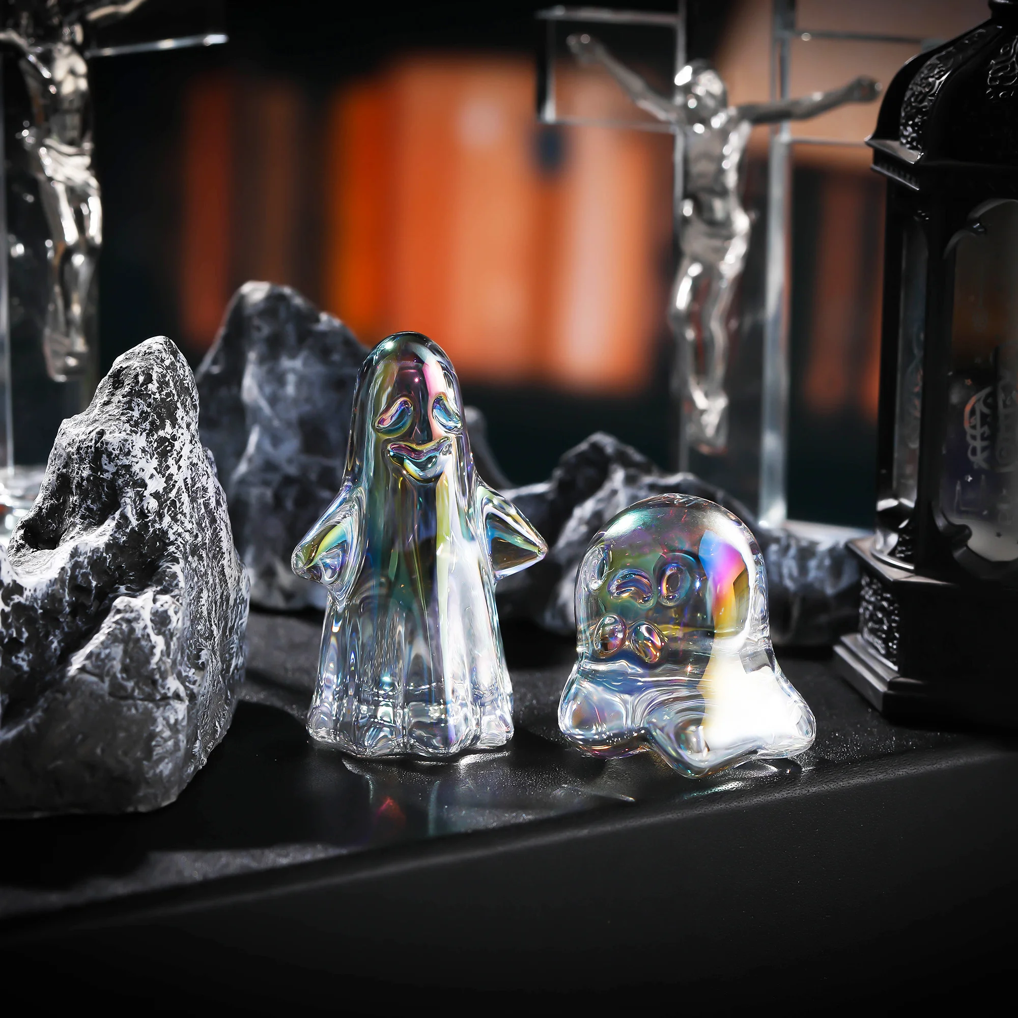 Crystal Ghost Statue: Spooky Home and Office Decoration, Perfect Halloween Gift