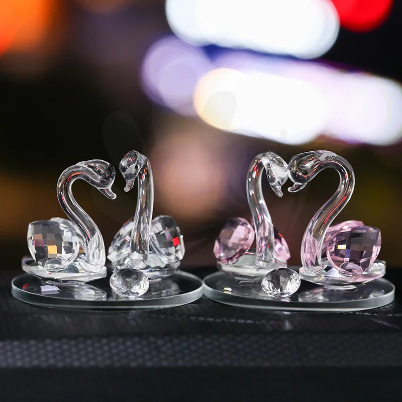 Crystal Swan: Mini Desk Ornaments for Children's Graduation Gifts