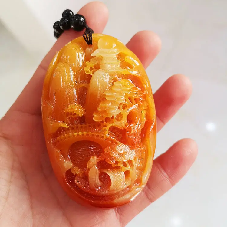 Step-by-Step Jade Scenery: An Antique Huanglong Jade Carving for Men’s Gifts